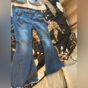 L&B midsize flare jeans